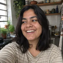 Lúcia de Oliveira-Silva