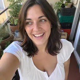 Elena María Fernández-Serrano