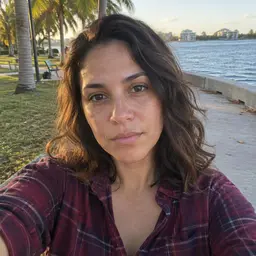 Marisol 'Mari' de la Vega