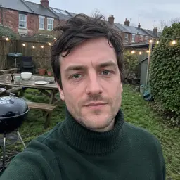 Oliver Thompson
