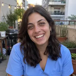 Olivia Beatriz 'Oli' Saldívar-Carrillo