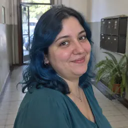 Florencia 'Flo' de la Vega-Solis