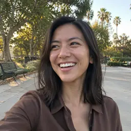 Sofia Thuy-Anh Jiang